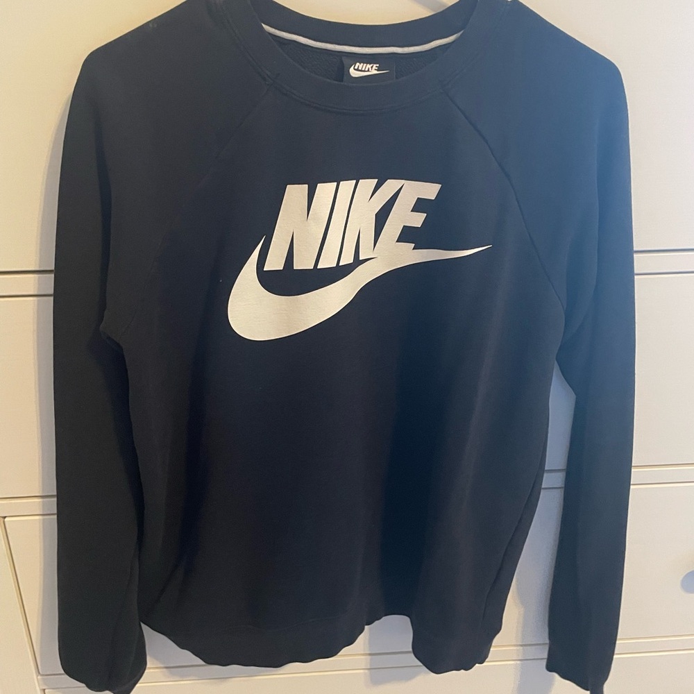 Nike Women's Black Crewneck